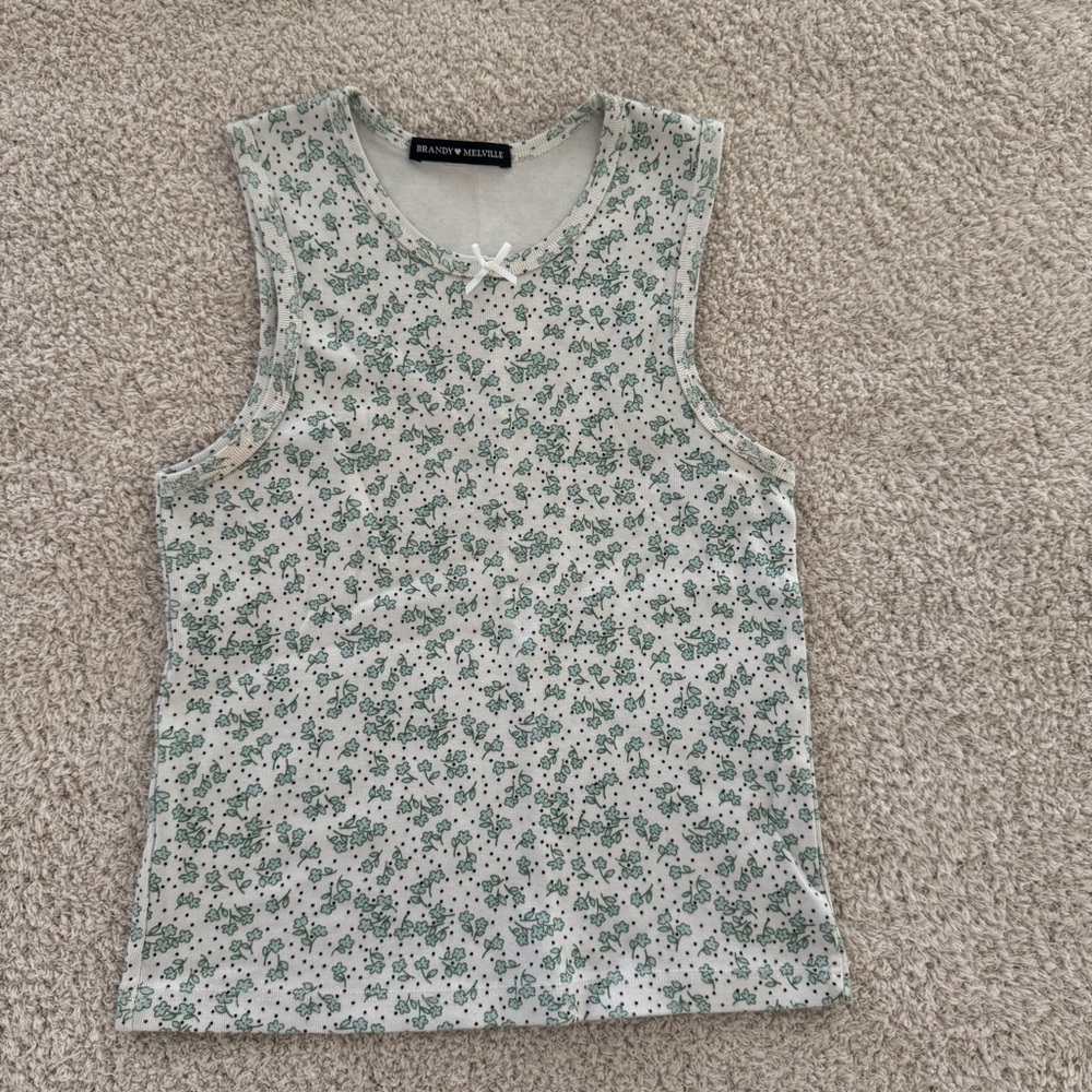 Brandy Melville rare floral polka dot tank top 🕊️🫐🌿